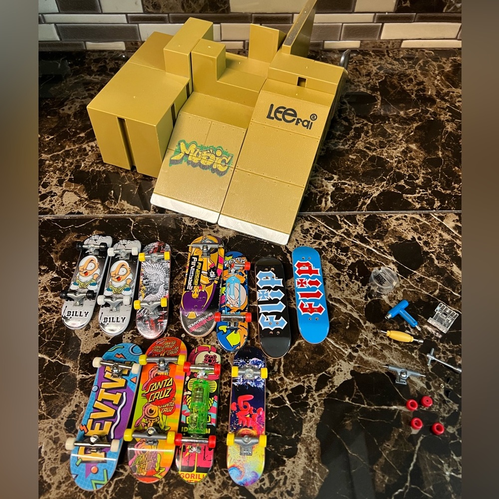 Tech Deck Skateboards and Ramp Lot